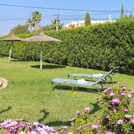 Retiro Sol - Montesol B22 アパート